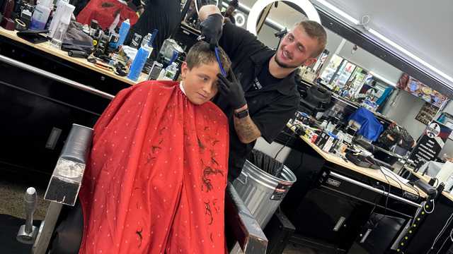 Oficial de Peluquería