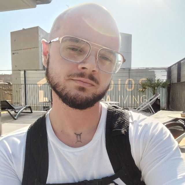 Candidate avatar