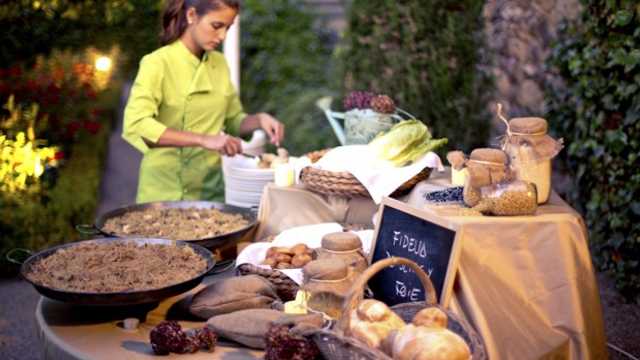 Camarero/a y Cocinero/a