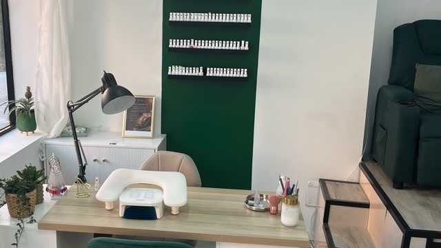 Ayudante/a de Estética