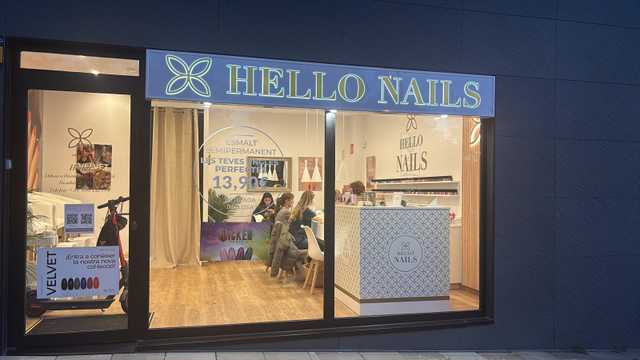 Manicurista Técnica/o Uñas Acrílicas - HELLO NAILS