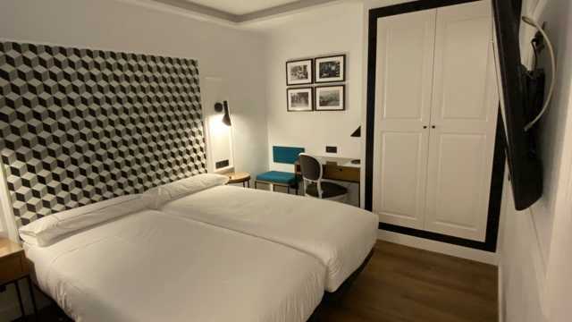 Cam Pisos Hotel 30H/S (con experiencia)