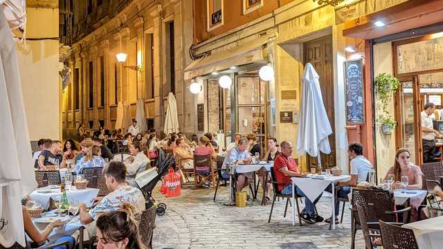 Camarero/a de Sala/Terraza