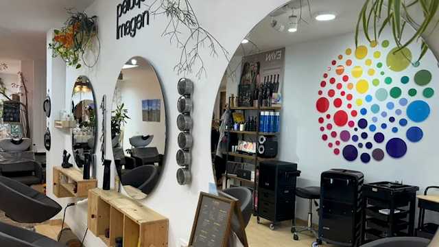 Oficial de Peluquería