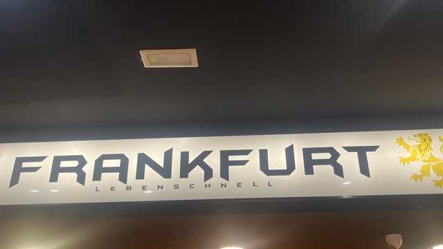 Camarero/a y Ayudante/a de Cocina