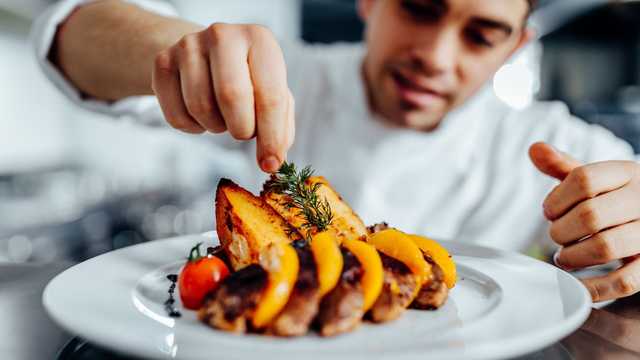 COCINERO/A POLIVALENTE | Centro de producción