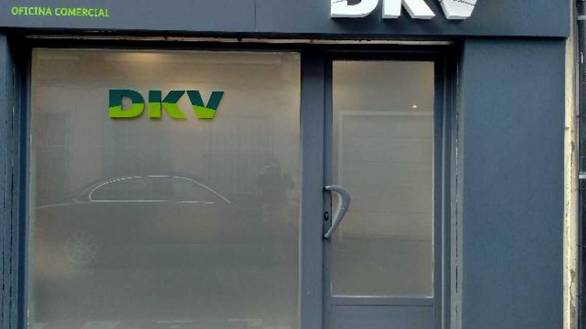 Oficina C. DKV SEGUROS La Linea cover image