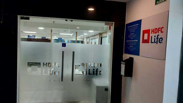 HDFC LIFE INSURANCE AGENT