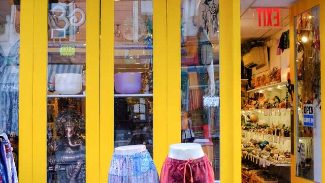 Tiktok Live Selling Host