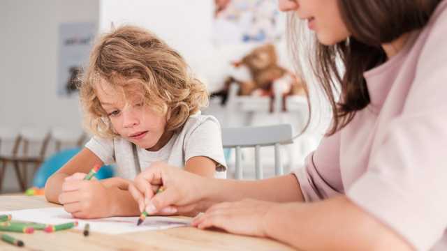 Profesor/a de apoyo escolar
