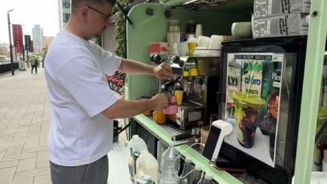 Barista-Sandwich prep