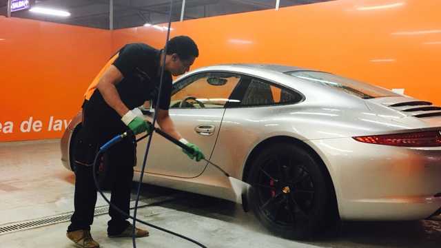 Operario/a de reacondicionado de vehículos