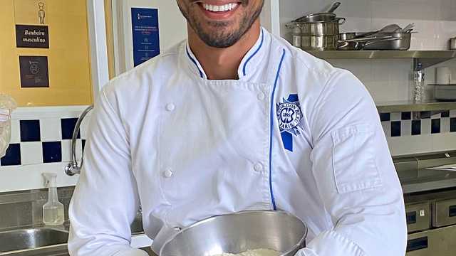 Social Media Strategy & Personal Branding Assistant