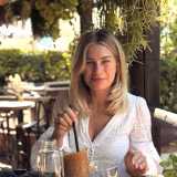 Julia C. avatar icon