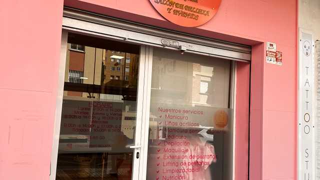 Manicurista Técnica Uñas Acrilicas