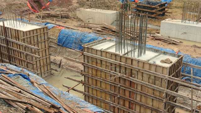 Encofrador en construccion