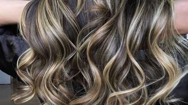 Oficial de Peluquería