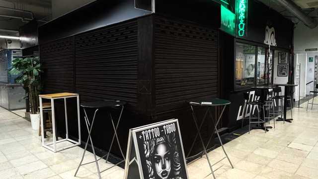 Camarero con experiencia en catering