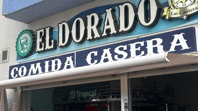 Camarero/a