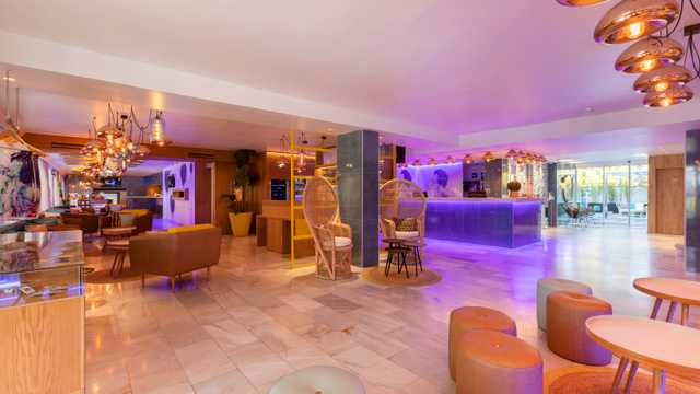 Recepcionista de Hotel