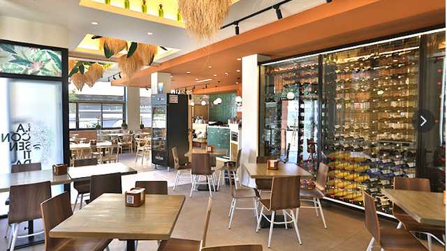 Ayudante de Camarero/a