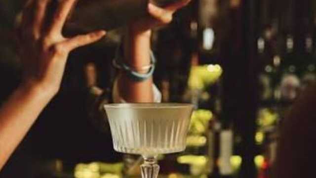 Coctelero/a con experiencia – Cocktail bar en Eixample