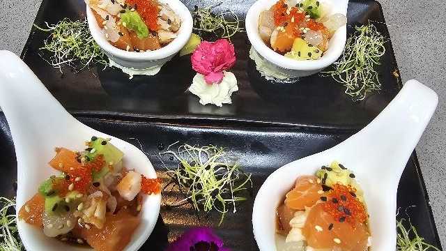 Cocinero/a y Ayudante/a de Cocina