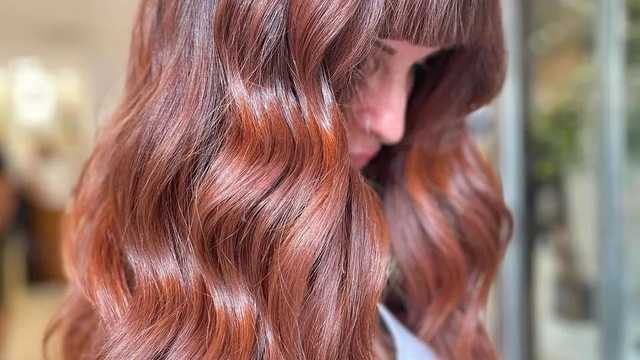 Oficial de Peluquería