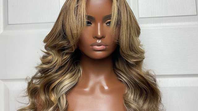 TikTok LIVE Sales Host (Beauty & Wigs)