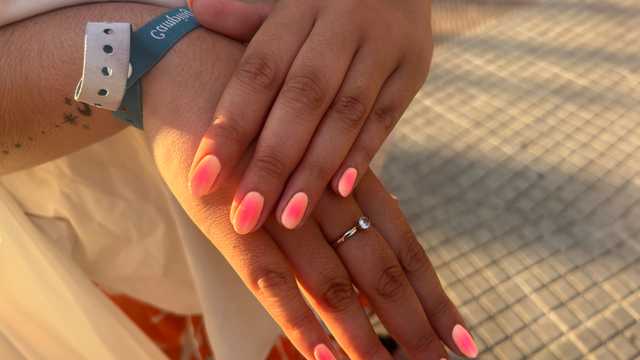 Manicurista Técnica Uñas Acrilicas