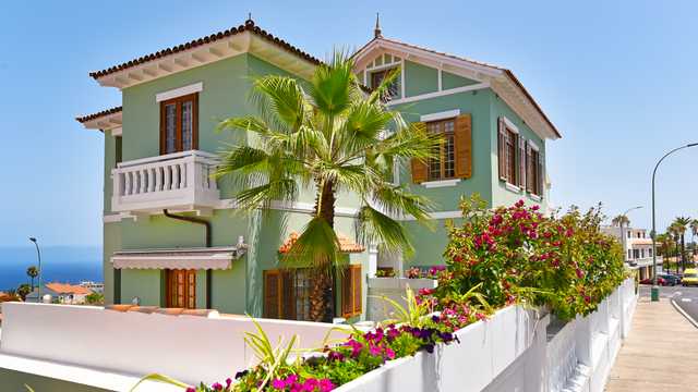 Guest Check-in Agent