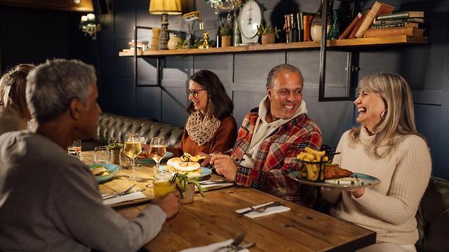 Organizador/a de eventos – Cenas en grupo