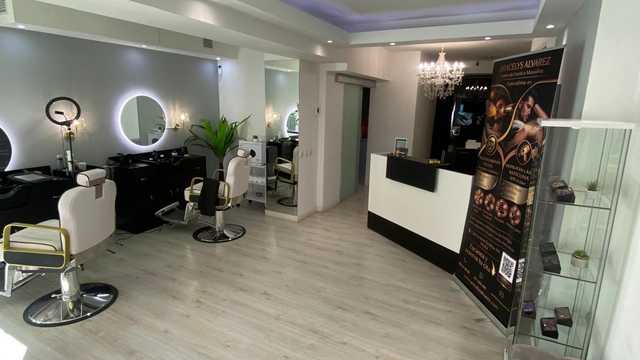 PELUQUERO/A – BARBERO/A ESPECIALISTA EN IMAGEN MASCULINA