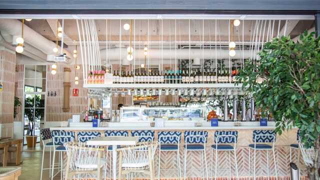 Ayudante de Camarero/a