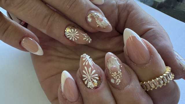 💅 ENCARGADA MANICURISTA - Hello Nails Vilassar de Mar