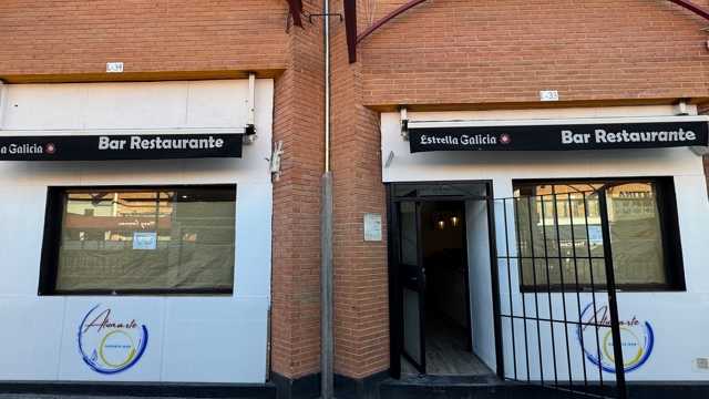 Camarero/a y Ayudante/a de Cocina