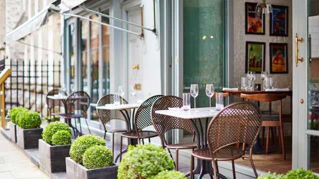 Head Waiter / Waitress
