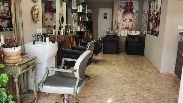 Ayudante/a de Peluquería