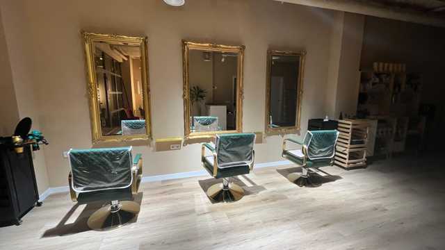 Oficial de Peluquería