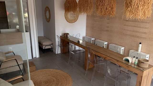 Manicurista Técnica Uñas Acrilicas