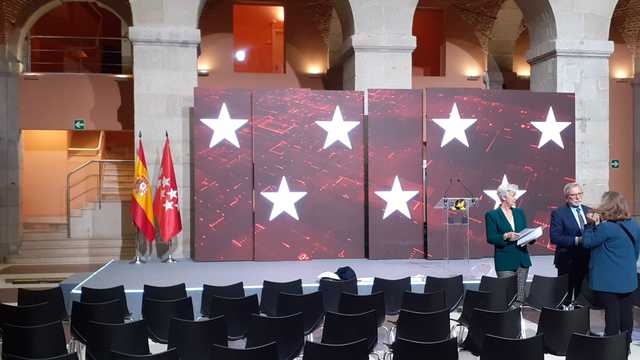 Técnico/a de pantallas LED y equipos audiovisuales