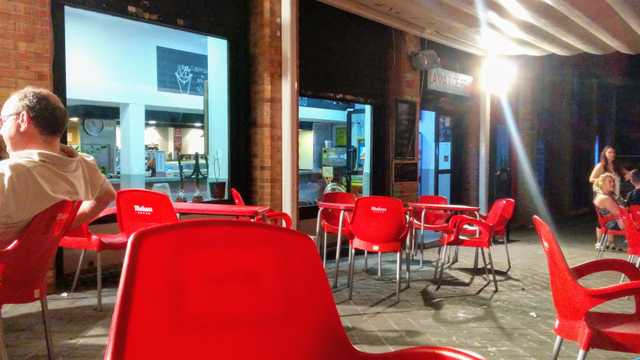 Camarero/a