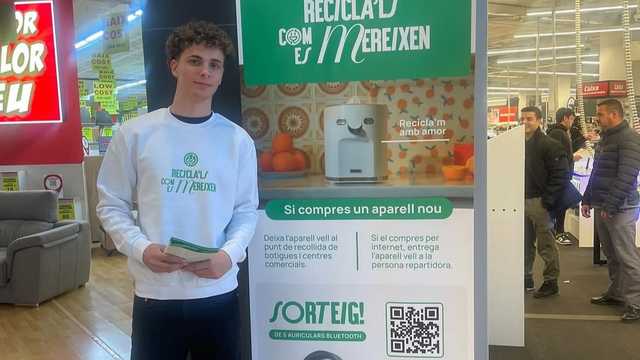 HOSTES/SA INFORMADOR/A