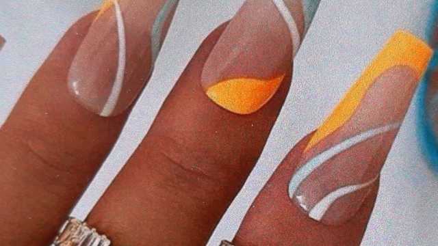 Manicurista Técnica Uñas Acrilicas