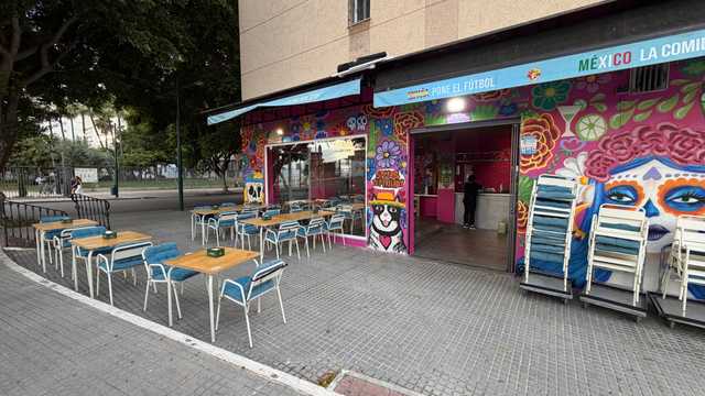Camarero/a