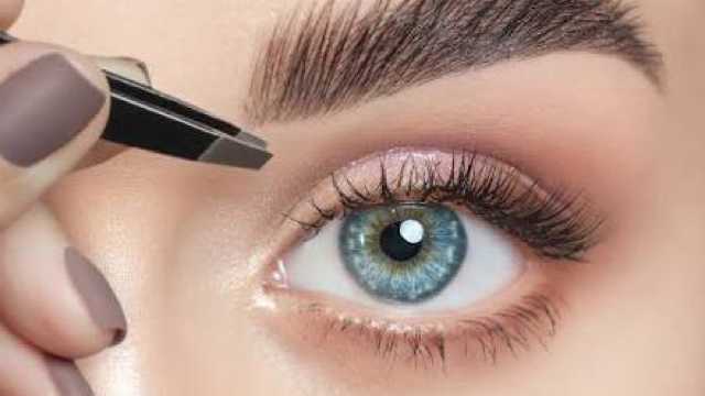 Especialista en cejas y pestañas