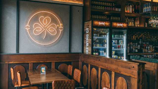 Ayudante/a de Cocina y Friegaplatos