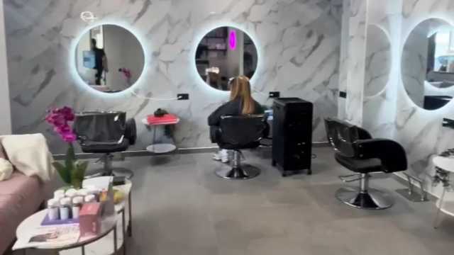 Oficial de Peluquería