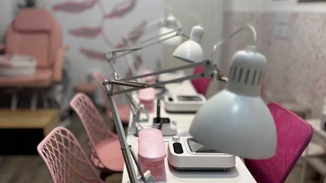 Manicurista Técnica Uñas Acrilicas