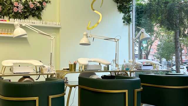 Manicurista Técnica Uñas Acrilicas